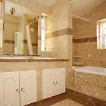 فيلة Jumar